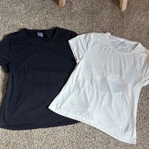 Athleta Women's Black and White Short Sleeve Tees